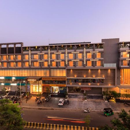Hotel Sayaji Jāmnagar Extérieur photo