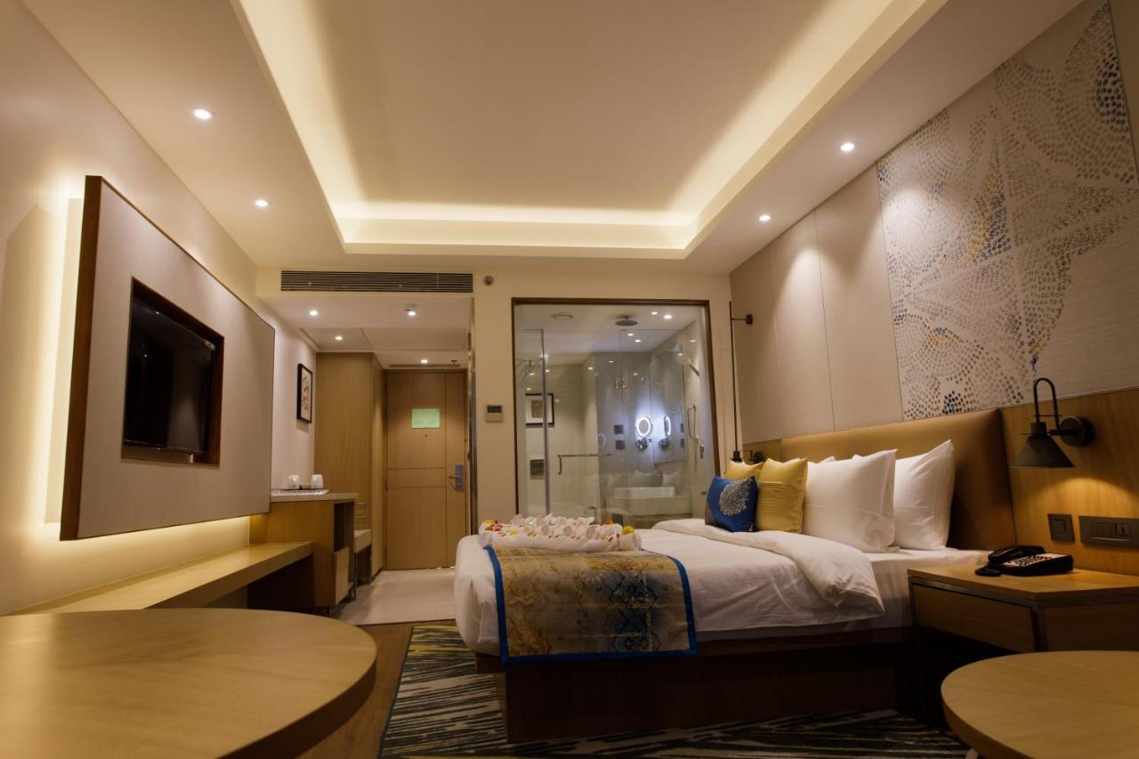 Hotel Sayaji Jāmnagar Extérieur photo